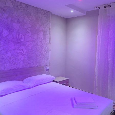 B&B New Paris & Suite Taranto Exterior photo