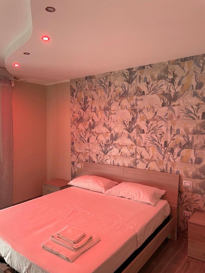 B&B New Paris & Suite Taranto Exterior photo